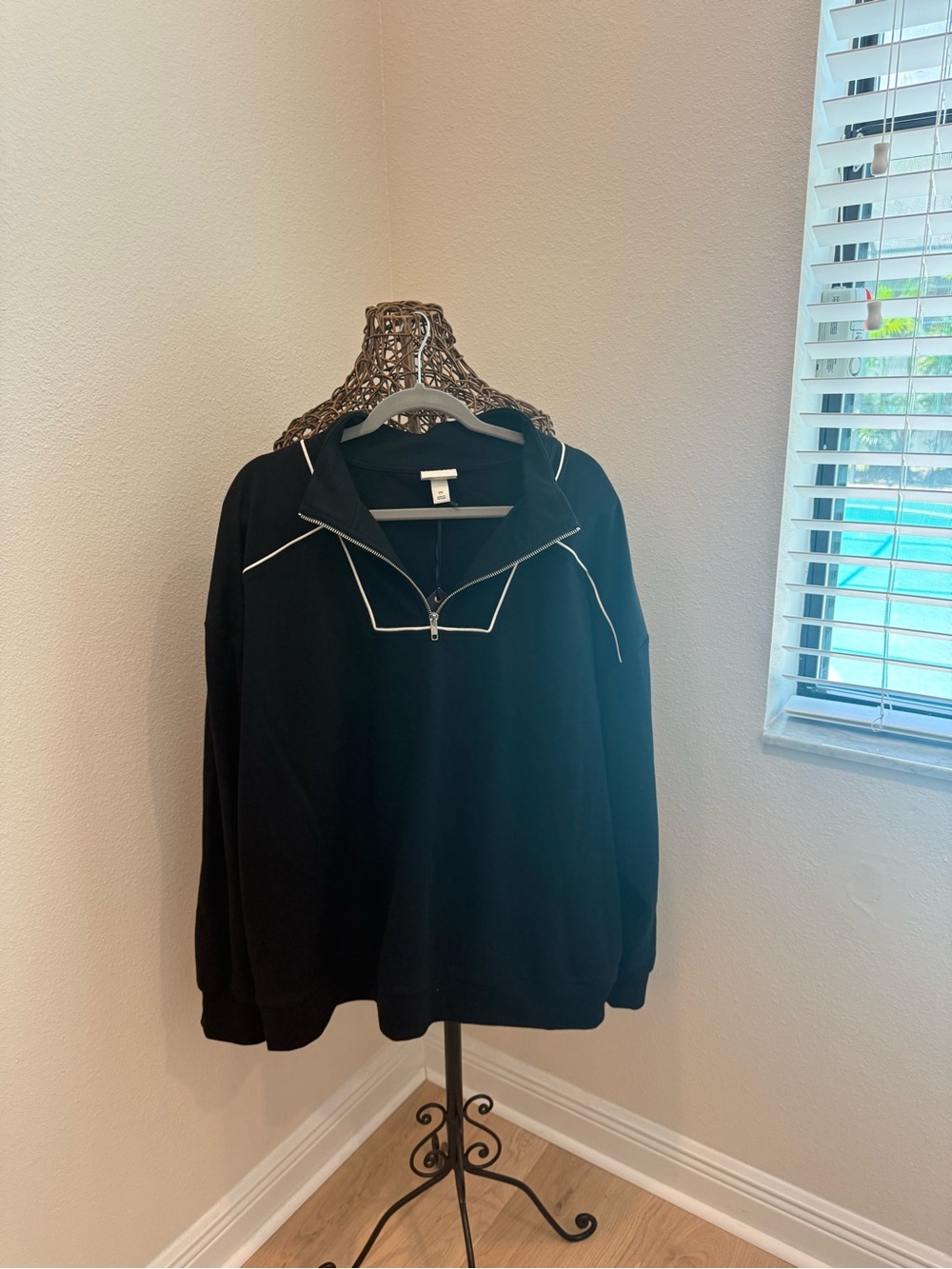 Ava & Viv Black Half-Zip Pullover with White Piping
